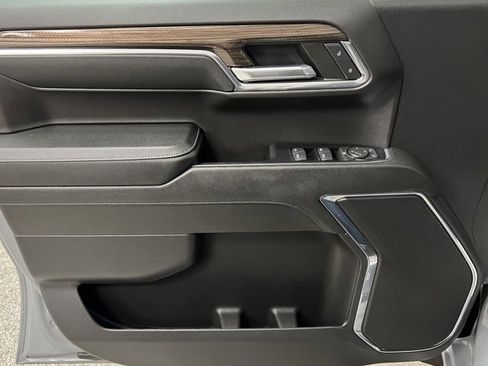 Used 2024 Chevrolet Silverado 1500 RST image 21