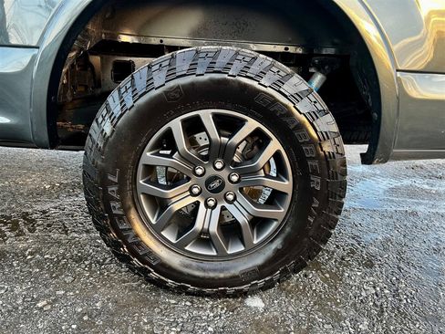 Used 2018 Ford F150 Lariat image 14