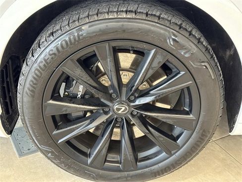 Certified 2023 Lexus RX 500h F Sport image 9