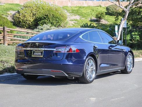 Used 2014 Tesla Model S 85 image 7
