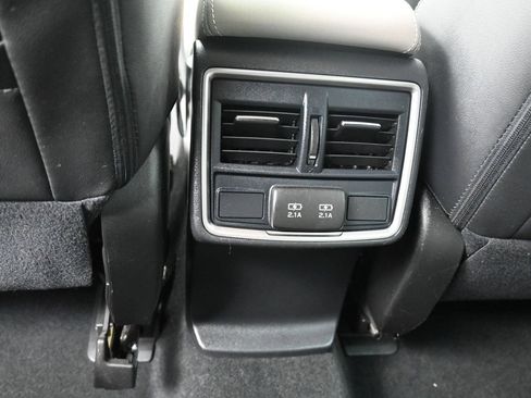 Used 2021 Subaru Forester Limited AWD/4WD image 23