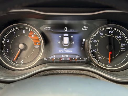 Used 2019 Jeep Cherokee Trailhawk image 47