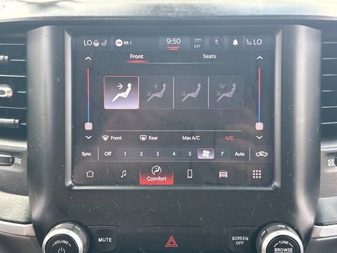 Used 2022 RAM 1500 Big Horn RWD image 31