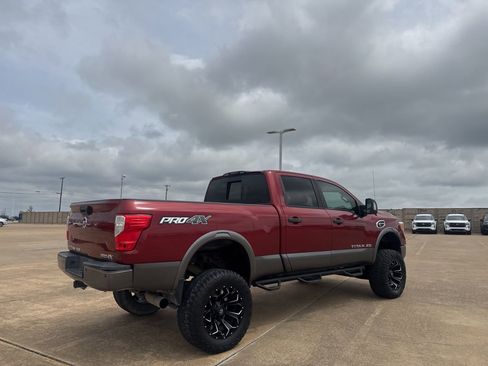 Used 2016 Nissan Titan PRO-4X AWD/4WD image 25