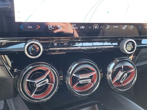 New 2025 Chevrolet Blazer EV RS image 14