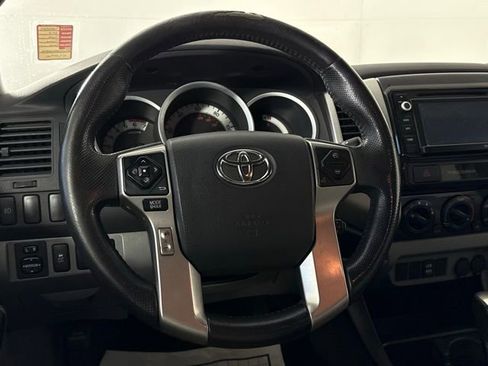Used 2015 Toyota Tacoma PreRunner image 22