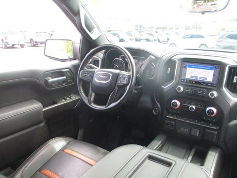 Used 2021 GMC Sierra 1500 AT4 w/ AT4 Value Package AWD/4WD image 31