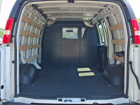 Used 2025 Chevrolet Express 2500 w/ Driver Convenience Package RWD image 37
