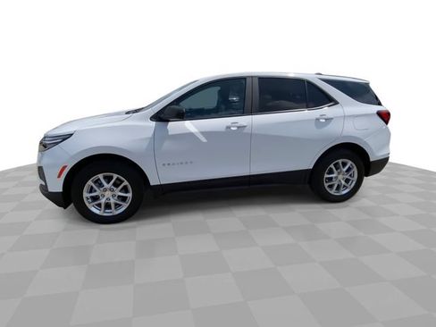Used 2024 Chevrolet Equinox LS w/ LS Convenience Package AWD/4WD image 7