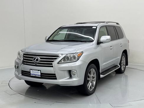 Used 2013 Lexus LX 570 4WD image 1