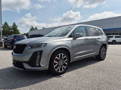 Used 2024 Cadillac XT6 Sport w/ Platinum Package AWD/4WD image 7
