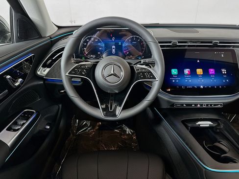 New 2025 Mercedes-Benz E 450 4MATIC Sedan image 22