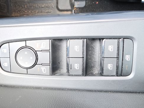 Used 2024 Nissan Pathfinder Rock Creek AWD/4WD image 21