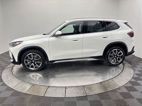 New 2026 BMW X1 xDrive28i AWD/4WD image 16