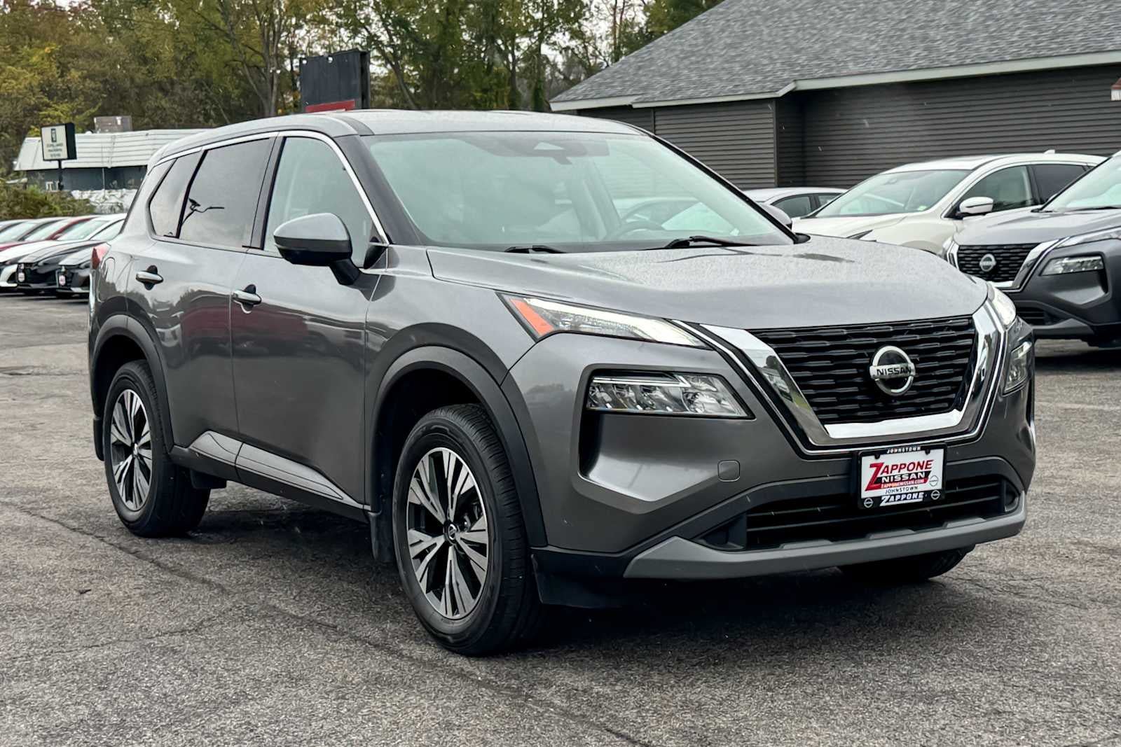 Used 2021 Nissan Rogue SV AWD/4WD image 1