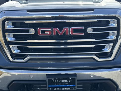 Used 2019 GMC Sierra 1500 SLT w/ SLT Premium Plus Package image 9