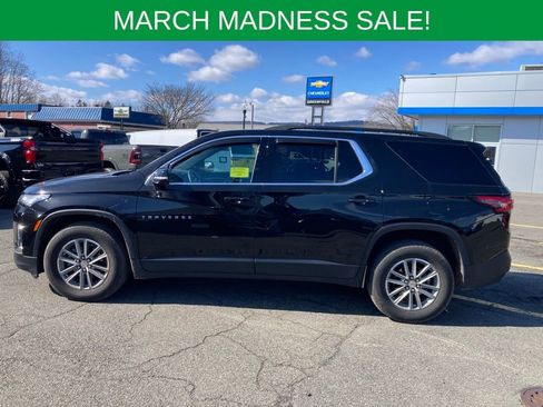 Used 2023 Chevrolet Traverse LT image 4
