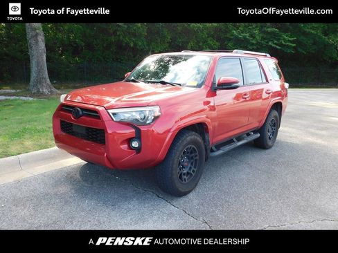 Used 2021 Toyota 4Runner SR5 Premium w/ Moonroof Package AWD/4WD image 1