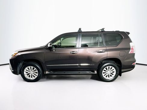 Used 2016 Lexus GX 460 w/ Premium Package AWD/4WD image 4