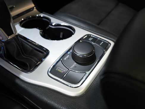 Used 2021 Jeep Grand Cherokee SRT AWD/4WD image 48