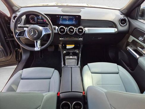 Used 2026 Mercedes-Benz GLB 250 image 14