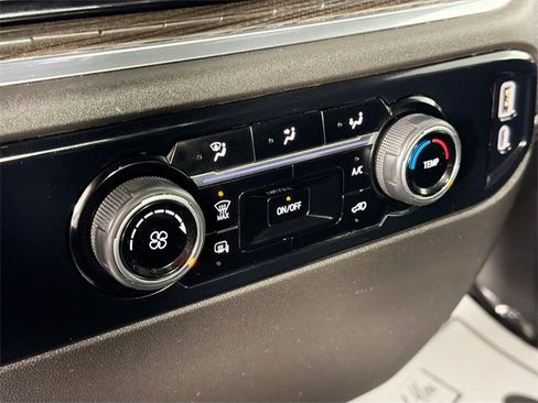 Used 2024 Chevrolet Silverado 2500 LT image 15