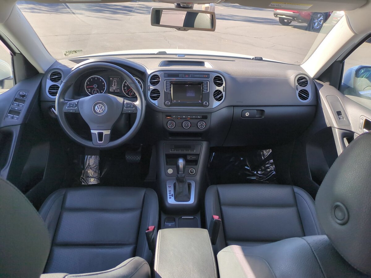 Used 2017 Volkswagen Tiguan Wolfsburg Edition FWD image 24