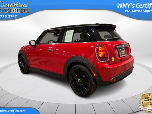Used 2024 MINI Cooper SE image 8
