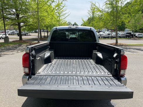 Used 2023 Toyota Tacoma SR5 w/ Technology Package AWD/4WD image 13