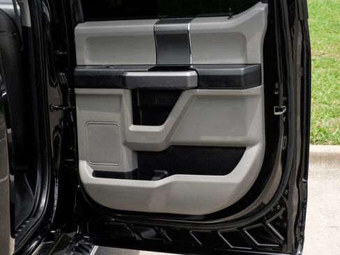 Used 2019 Ford F150 XLT w/ Equipment Group 302A Luxury AWD/4WD image 51