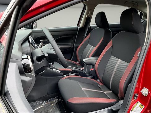 Used 2025 Nissan Versa SR w/ Trunk Package image 11