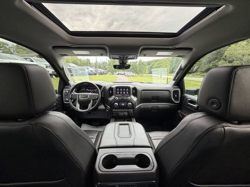 Used 2020 GMC Sierra 3500 Denali w/ Denali Ultimate Package AWD/4WD image 18
