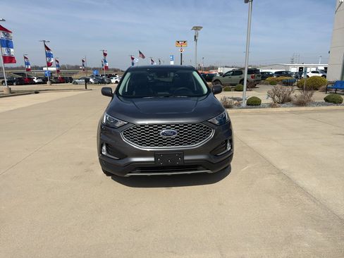 Used 2024 Ford Edge SEL w/ Convenience Package image 2
