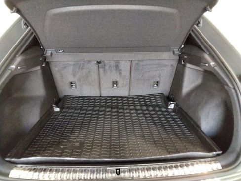 Used 2021 Audi Q3 2.0T Premium w/ Convenience Package image 9