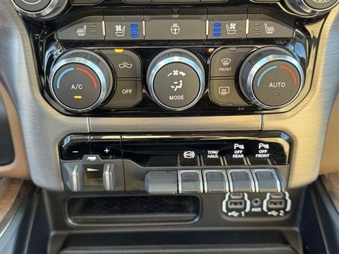 Used 2023 RAM 2500 Limited w/ Safety Group image 22