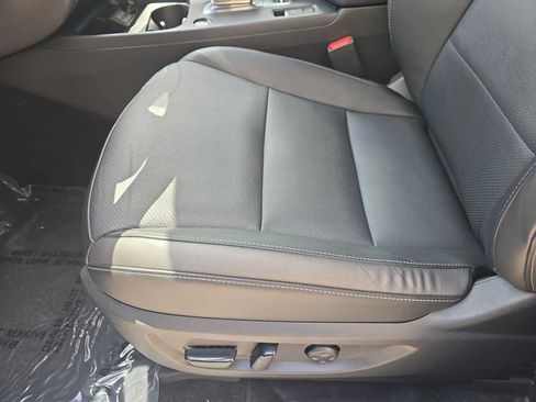Certified 2025 INFINITI QX50 Luxe AWD/4WD image 16