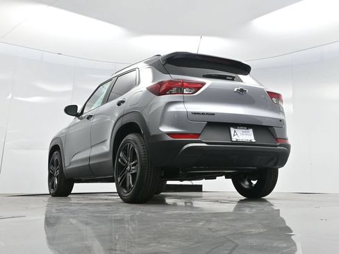 New 2026 Chevrolet TrailBlazer LT w/ Midnight Edition FWD image 70