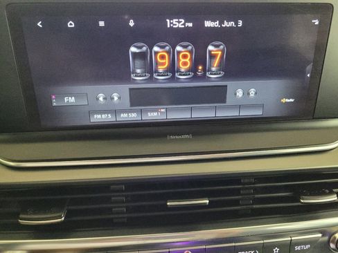 Used 2022 Kia Telluride S FWD image 25