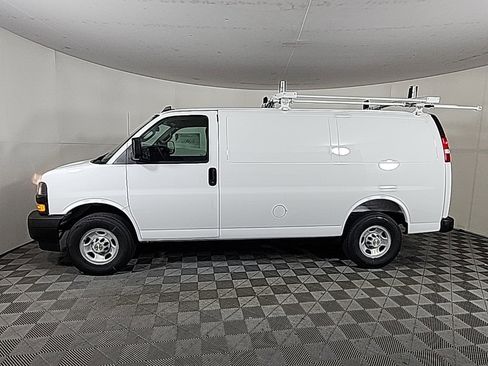 New 2025 Chevrolet Express 3500 w/ Driver Convenience Package image 6