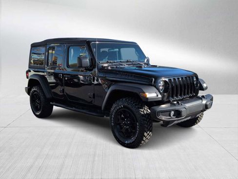 Used 2022 Jeep Wrangler Unlimited Sport image 2