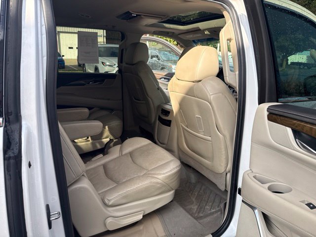 Used 2019 Cadillac Escalade ESV Premium Luxury AWD/4WD image 27