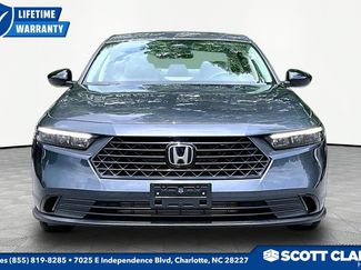 Used 2025 Honda Accord SE video 2