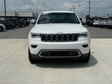 Used 2019 Jeep Grand Cherokee Limited w/ Luxury Group II image 2