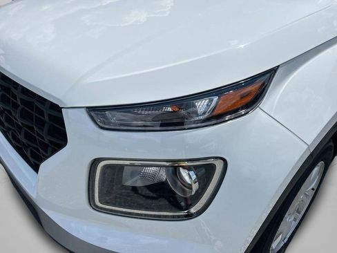 New 2026 Hyundai Venue SE image 13