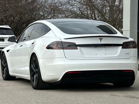 Used 2021 Tesla Model S Plaid image 8