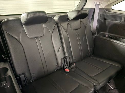 Used 2022 Kia Sorento SX Prestige image 18