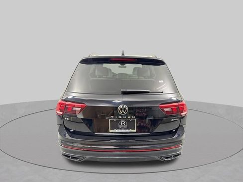 Used 2024 Volkswagen Tiguan SE R-Line AWD/4WD image 32
