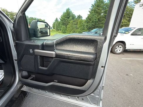 Used 2020 Ford F150 XLT w/ Equipment Group 302A Luxury AWD/4WD image 46
