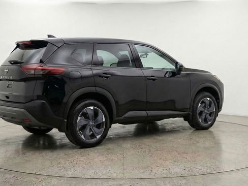 Used 2025 Nissan Rogue SV AWD/4WD image 9