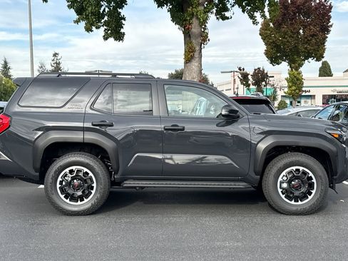New 2025 Toyota 4Runner TRD Off-Road Premium image 9